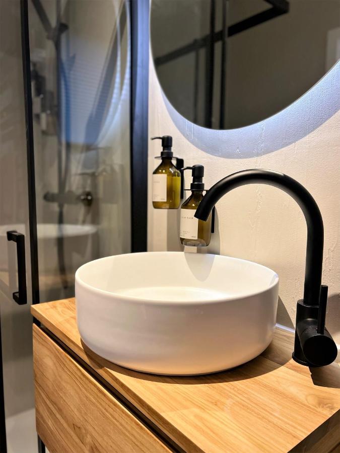 Winetime - Modern - Luxurioes - Direkt Im Zentrum - Stadtmitte Landau in der Pfalz Buitenkant foto